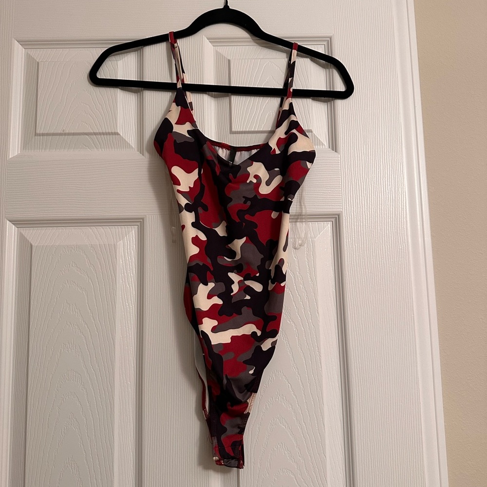 Tic Toc Camo Bodysuit Adjustable Straps Size S Great Condition